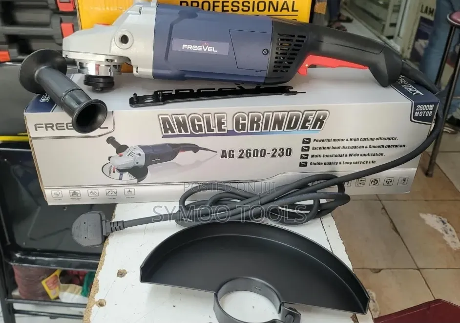 Freevel Angle Grinder 2600w