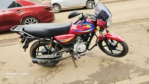 Bajaj Boxer 150 UG 2026 Red