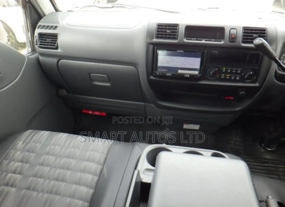Mazda Bongo 2019 Silver
