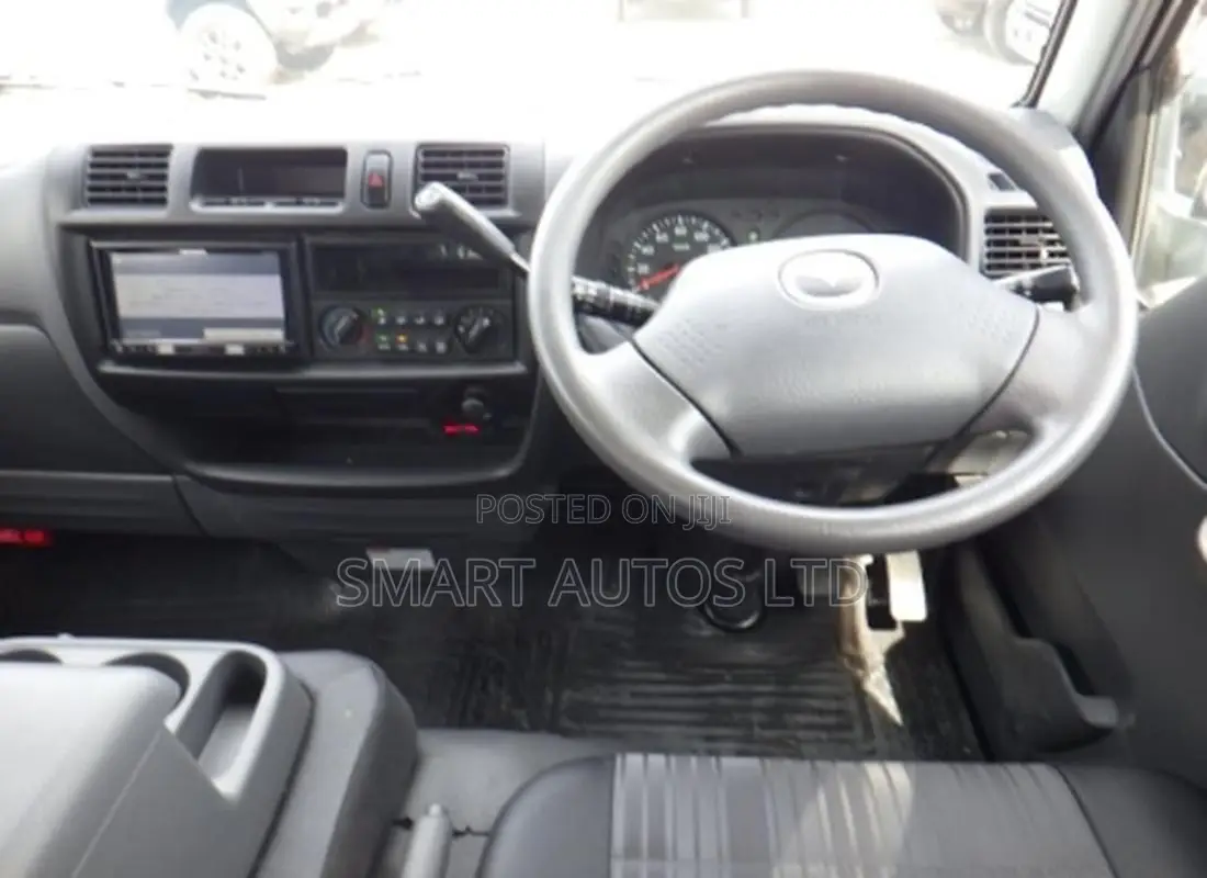 Mazda Bongo 2019 Silver