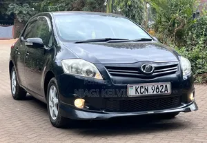 Toyota Auris 2011 Black