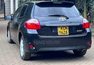 Toyota Auris 2011 Black