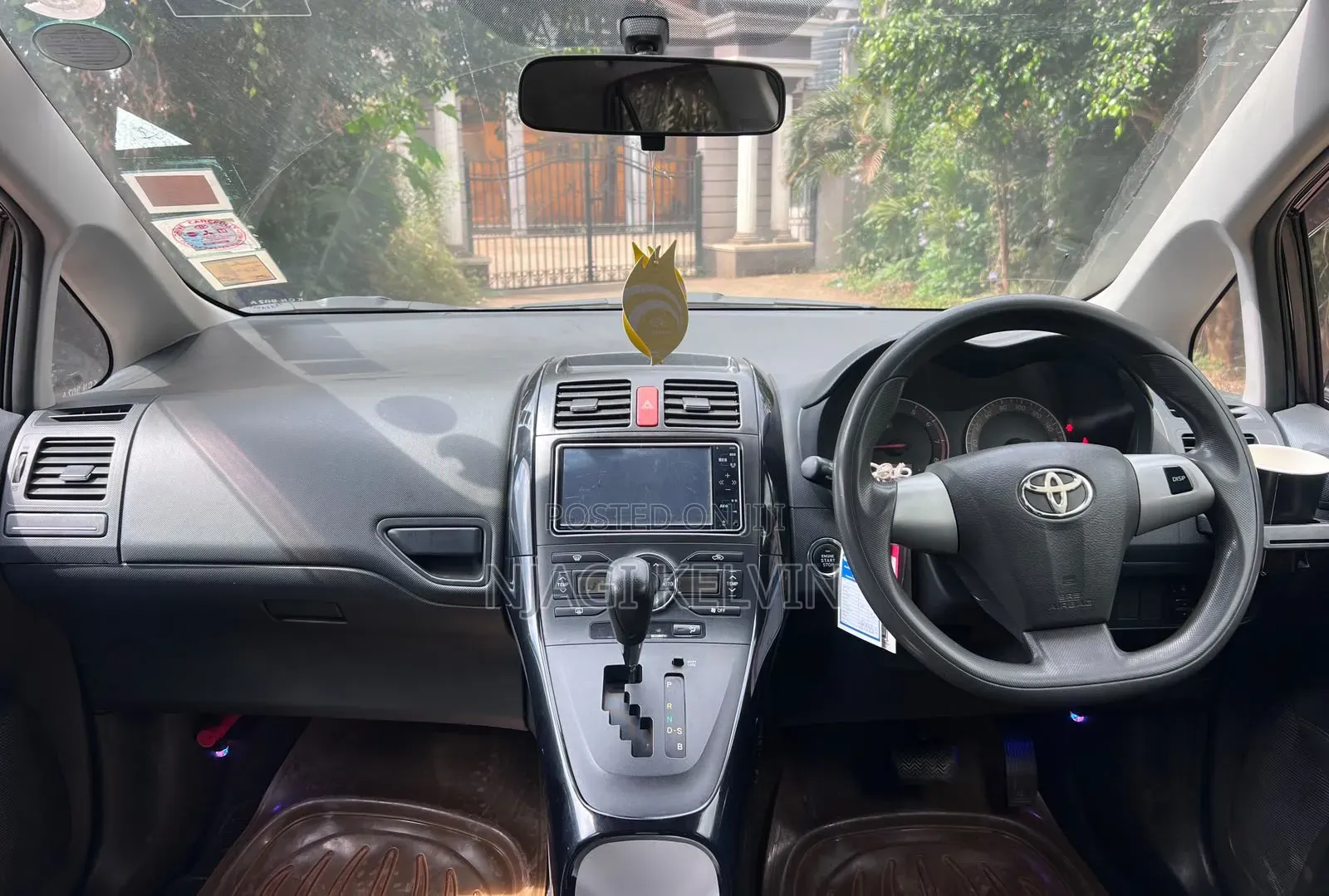 Toyota Auris 2011 Black