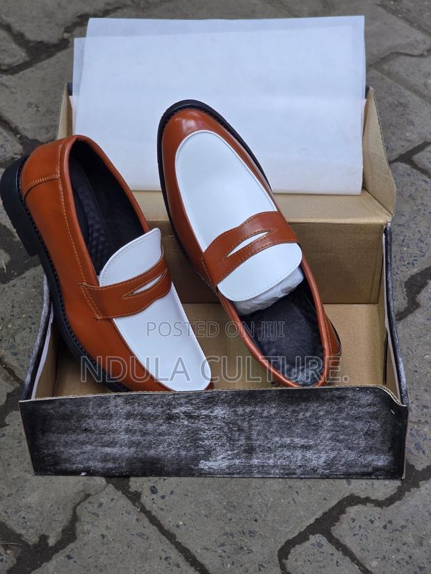 Jonathan D Two Tone Loafers - thumbnail 2