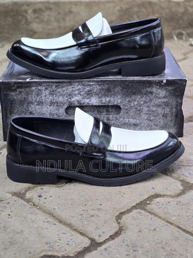 Jonathan D Two Tone Loafers - thumbnail 6
