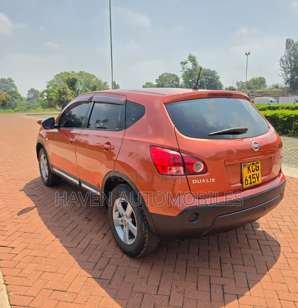 Nissan Dualis 2009 Orange