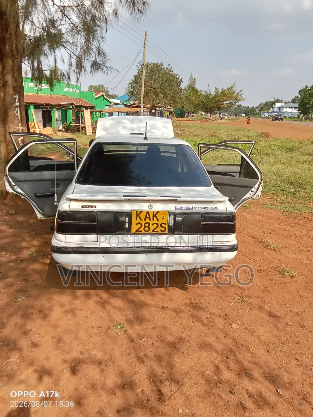 Toyota Corolla 1998 White