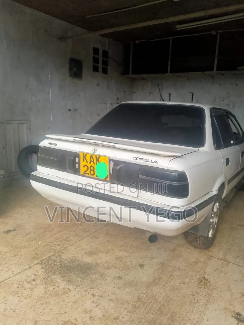 Toyota Corolla 1998 White