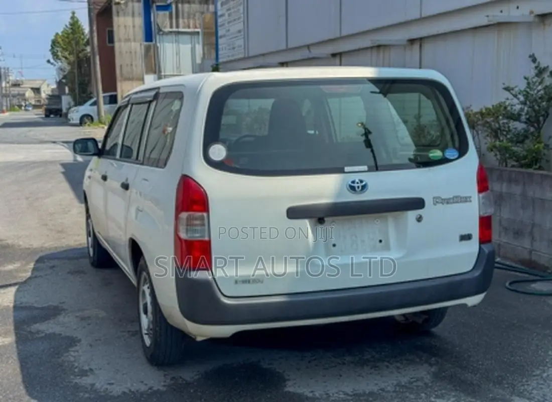 Toyota Probox 1.5 Hybrid DX Comfort 2020