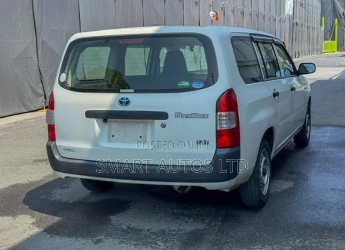 Toyota Probox 1.5 Hybrid DX Comfort 2020