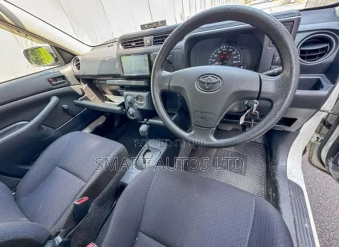 Toyota Probox 1.5 Hybrid DX Comfort 2020