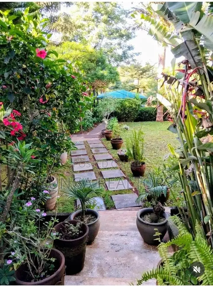Furnished 1bdrm Bungalow in Old Kitisuru for rent