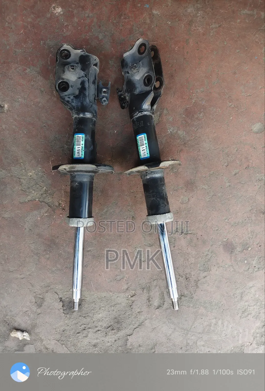 Dihatsu Mira Front Shock