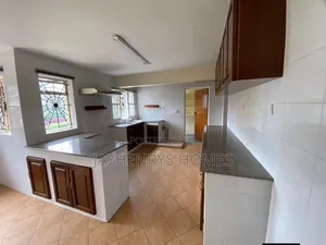 5bdrm House in Nyari for rent