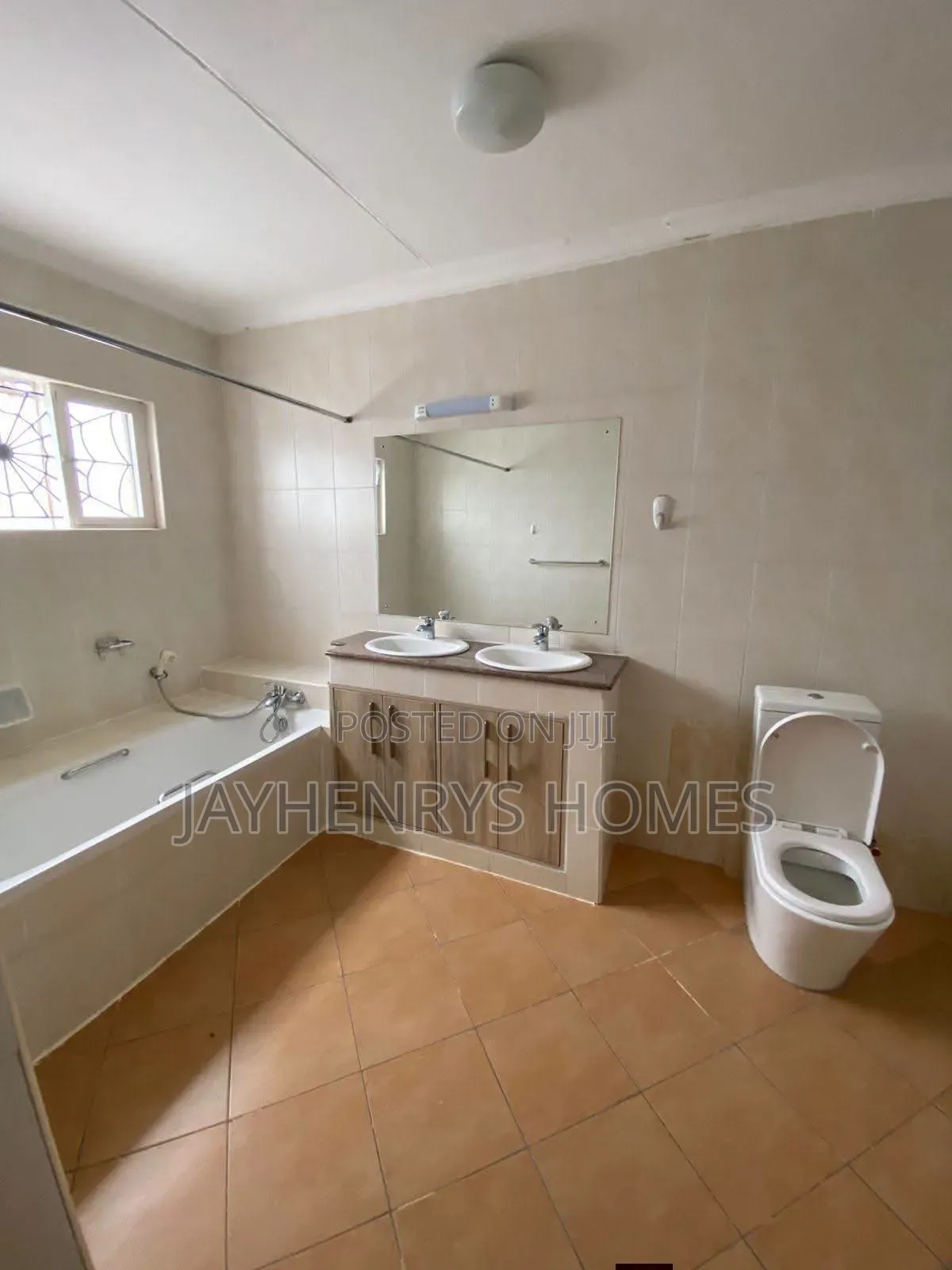 5bdrm House in Nyari for rent