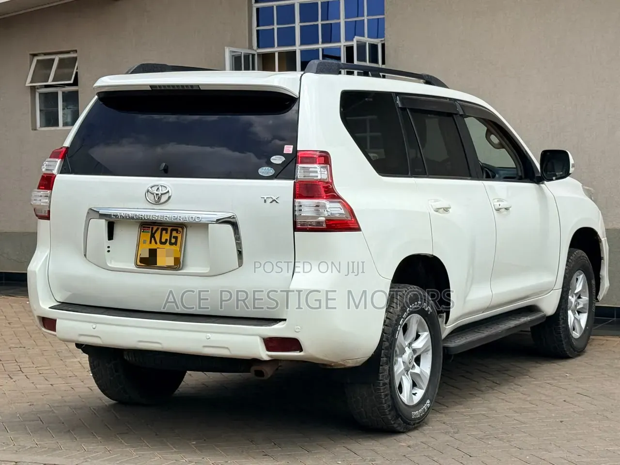 Toyota Land Cruiser Prado 2009 White