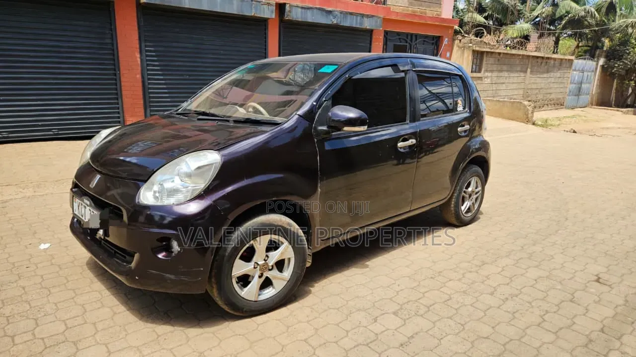 Toyota Passo 2011 Black