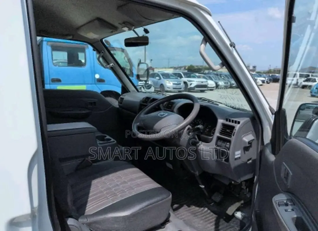 Mazda Bongo 2020