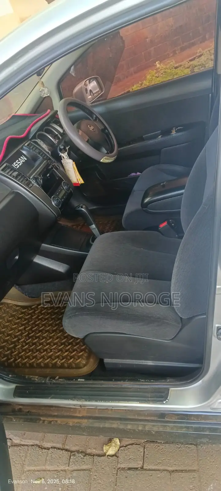 Nissan Tiida 1.5L 16V 2010 Silver