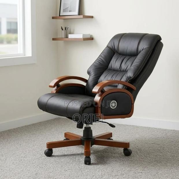 Office Chair : Ergonomic Recliner Manager Leather Chair