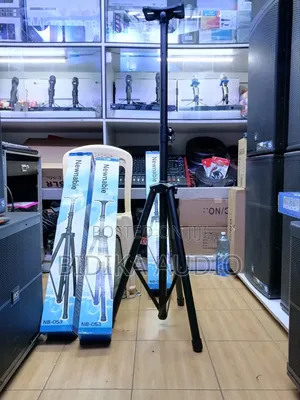 Newnabie Heavy-Duty Tripod Speaker Stands