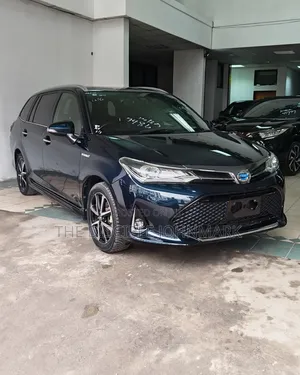 Toyota Corolla Fielder 2019 Blue
