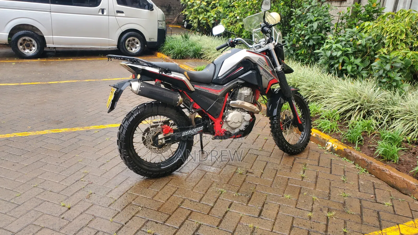 Raleigh 400cc 2019 Red