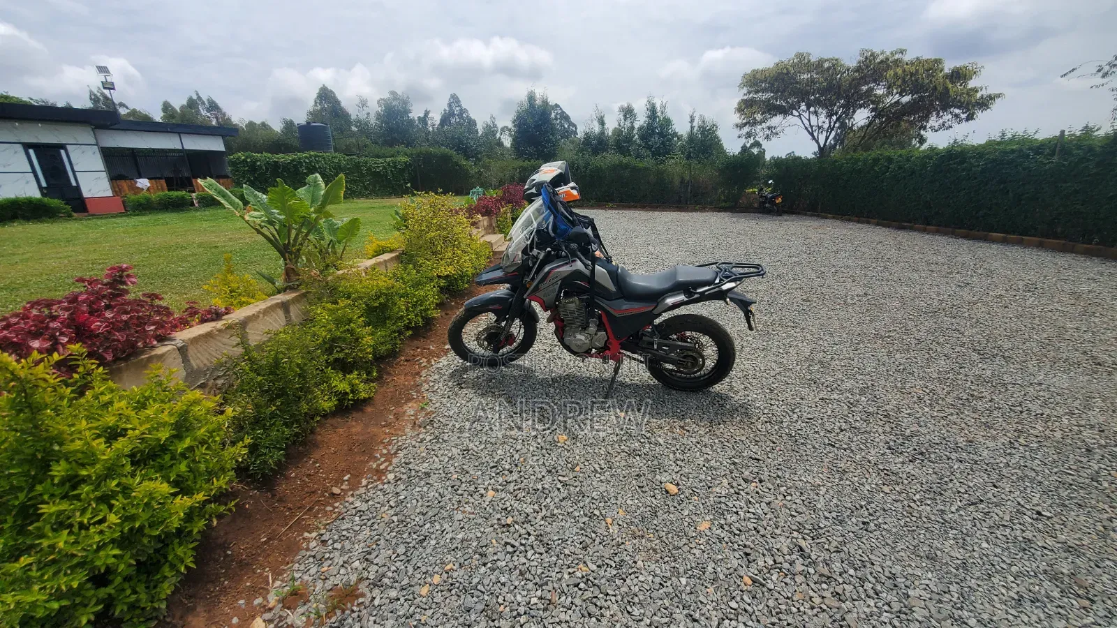Raleigh 400cc 2019 Red