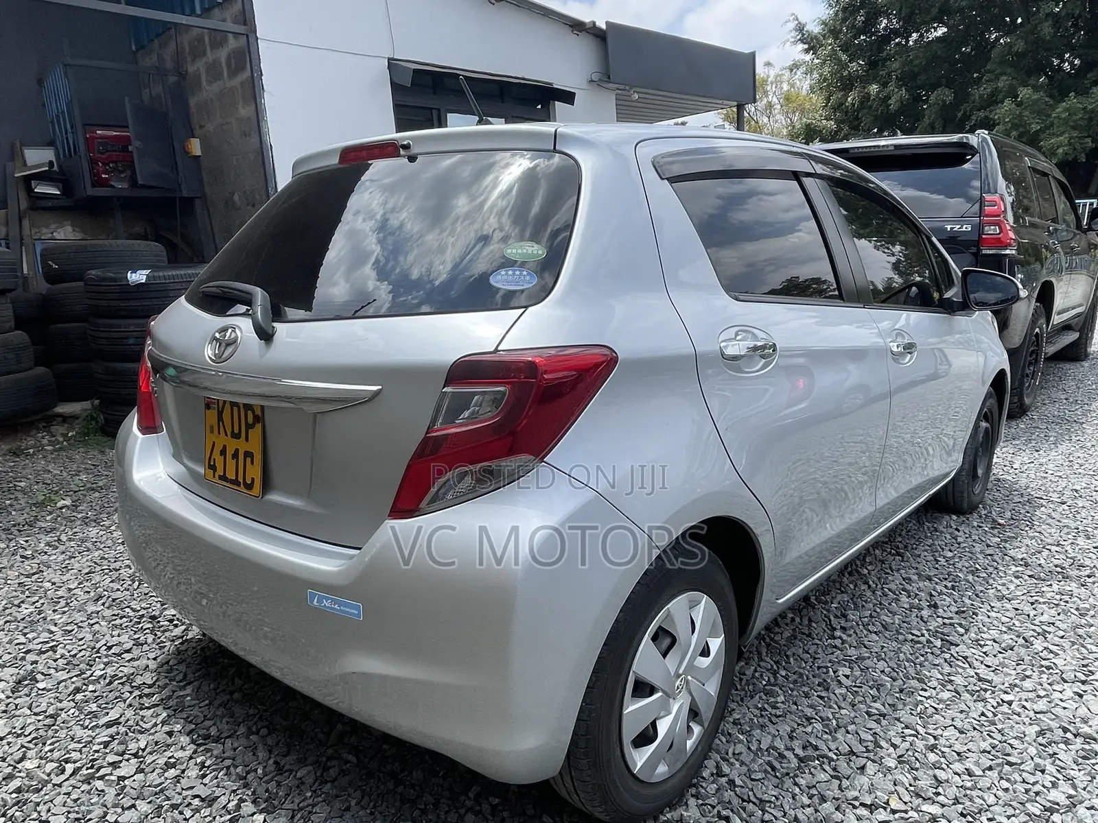 Toyota Vitz 1.0 FWD 5dr 2016