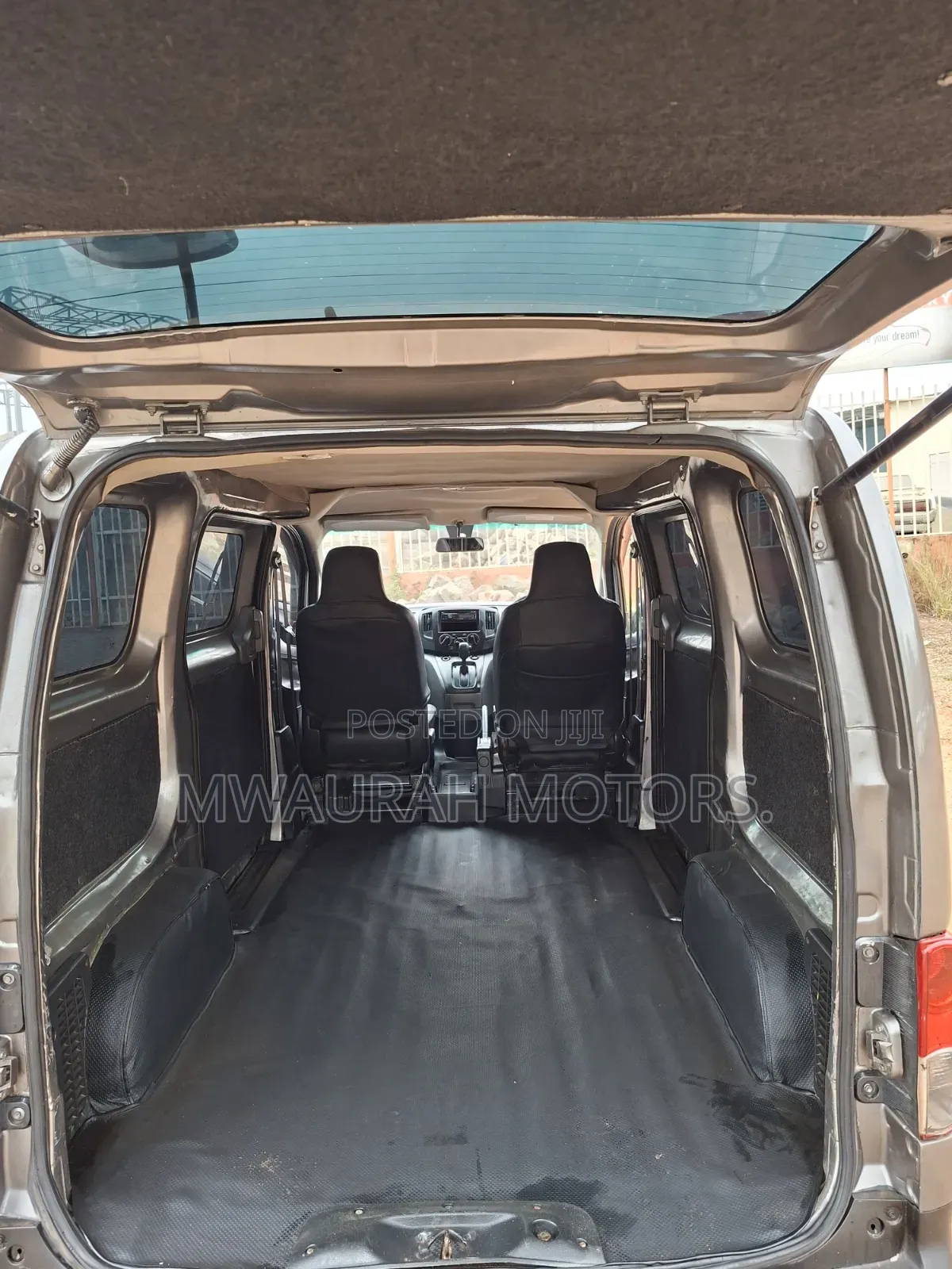 Nissan NV200 2012 Grey