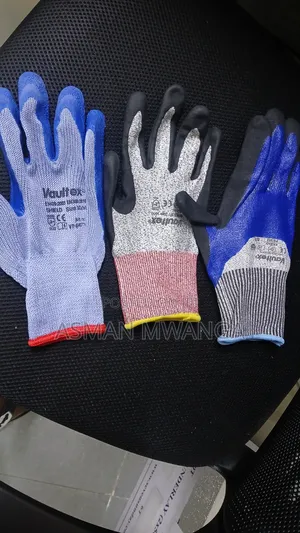 Hand Gloves