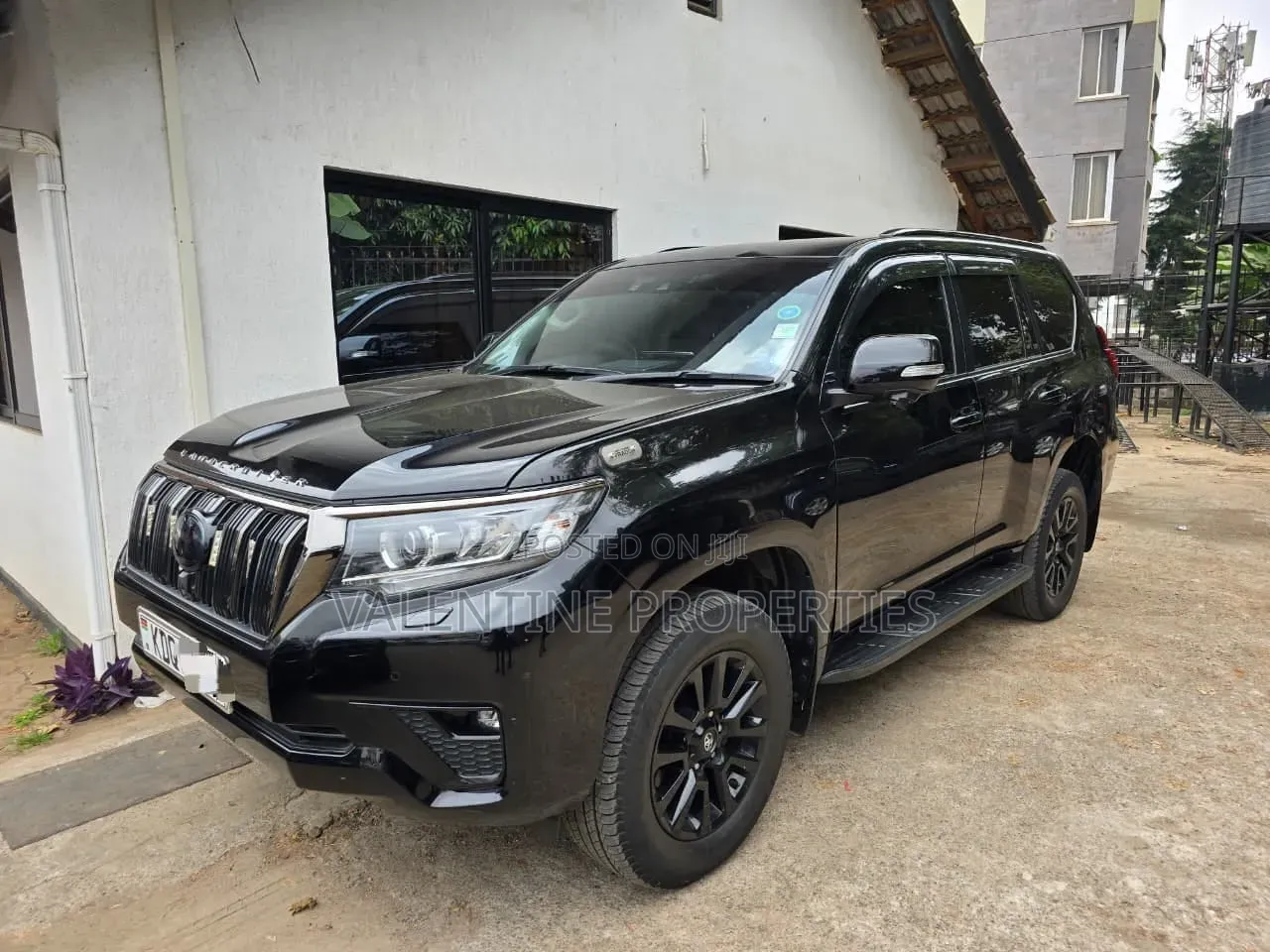 Toyota Land Cruiser Prado 2022 Black