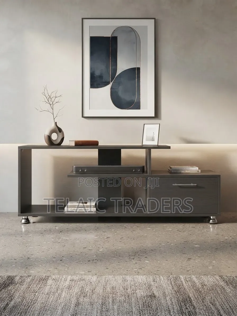 Seal 4Ft TV Stand