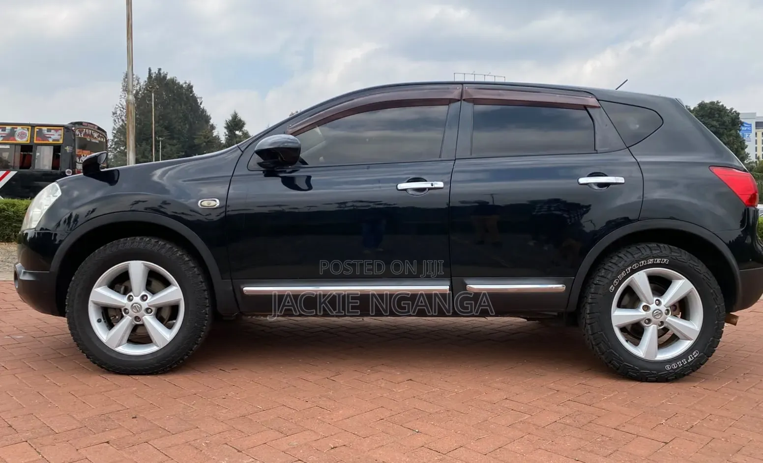 Nissan Dualis 2011 Black