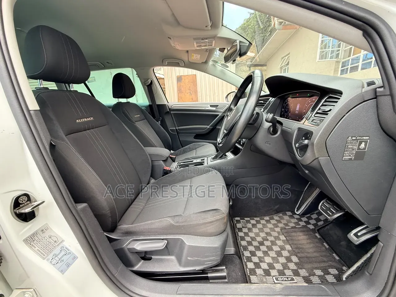 Volkswagen Golf 2019 White