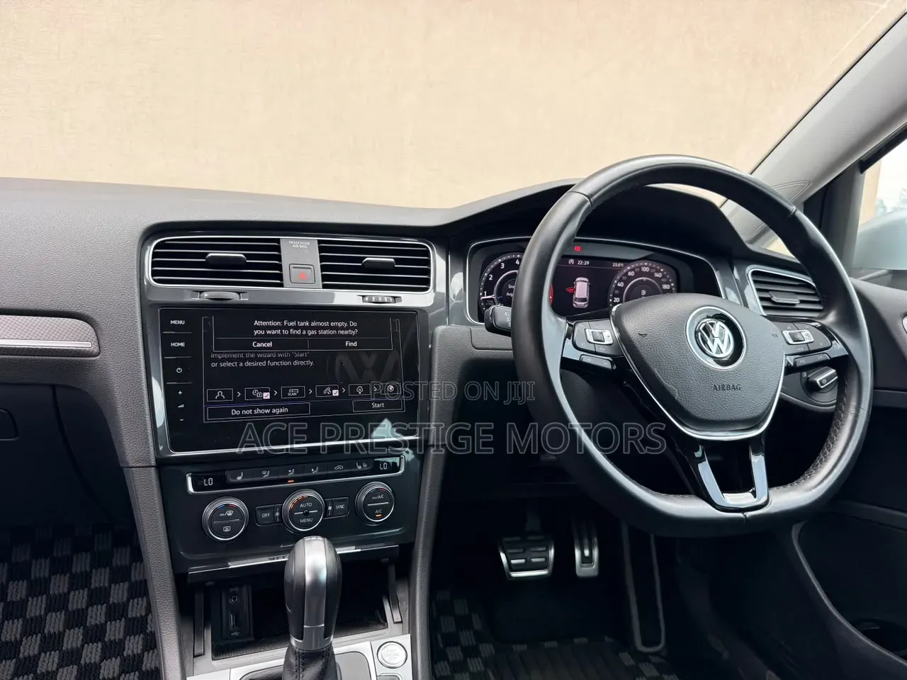 Volkswagen Golf 2019 White