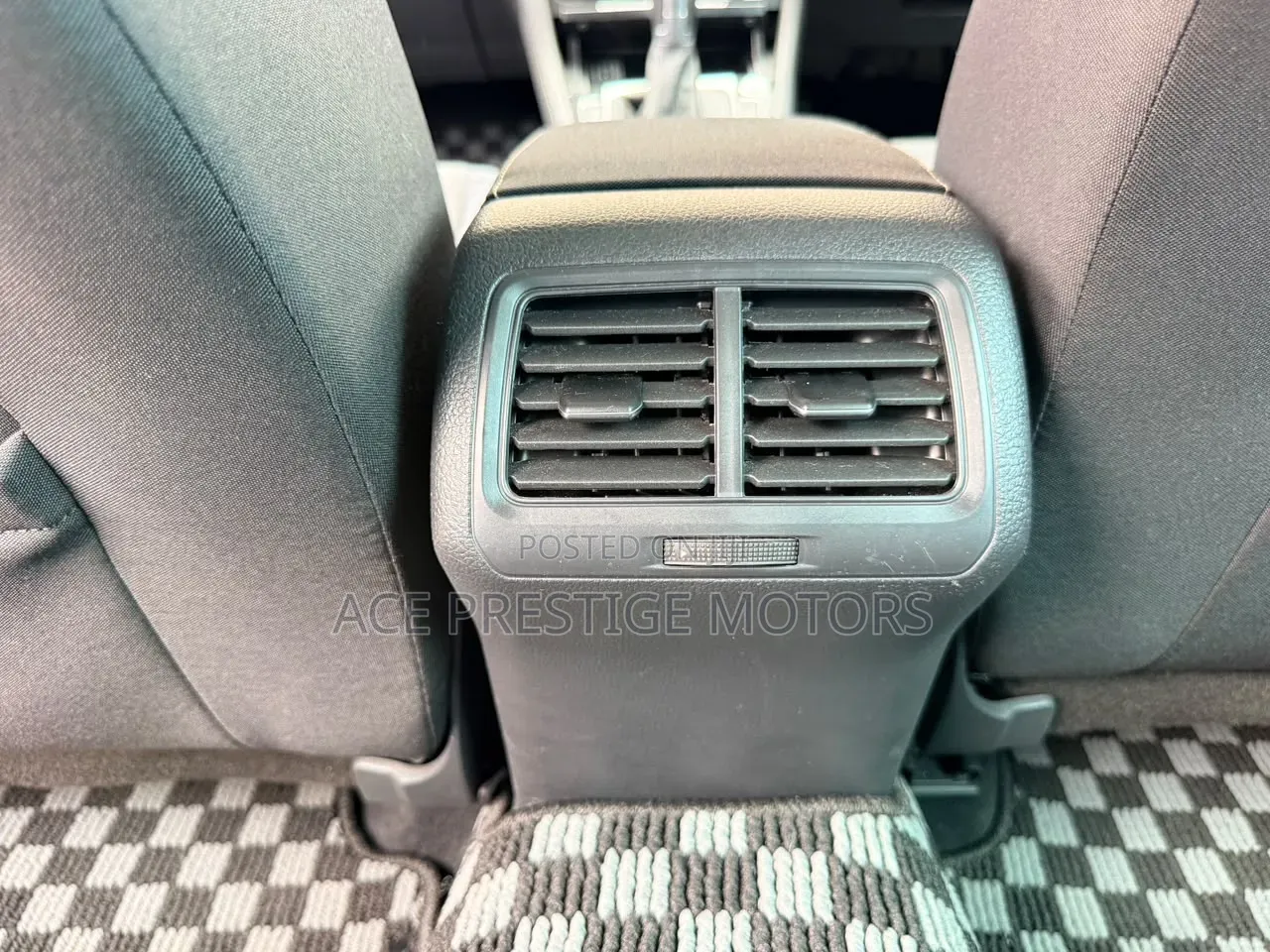 Volkswagen Golf 2019 White