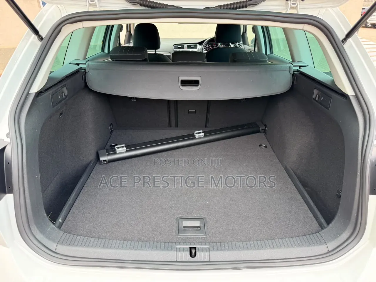 Volkswagen Golf 2019 White