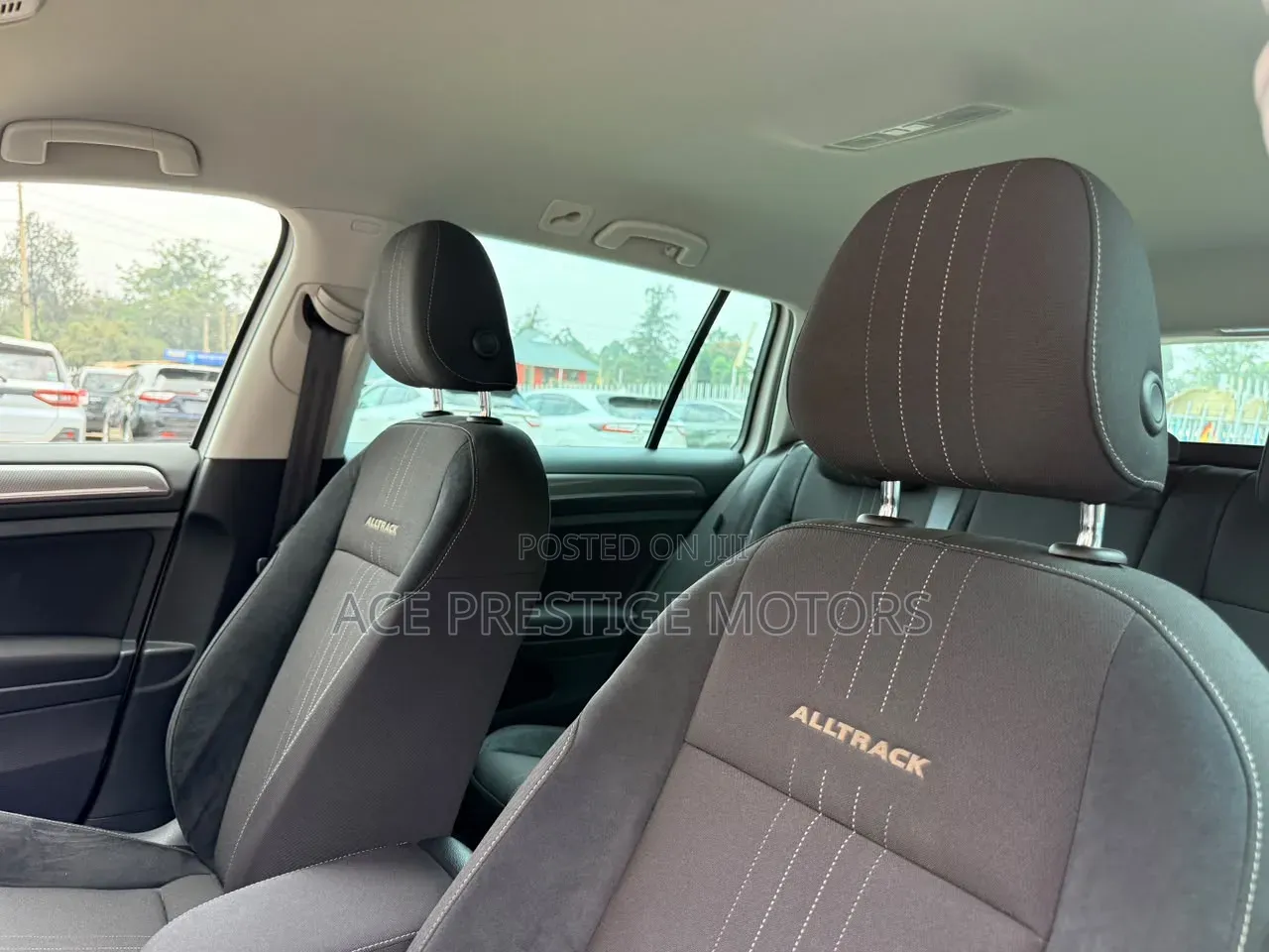 Volkswagen Golf 2019 White