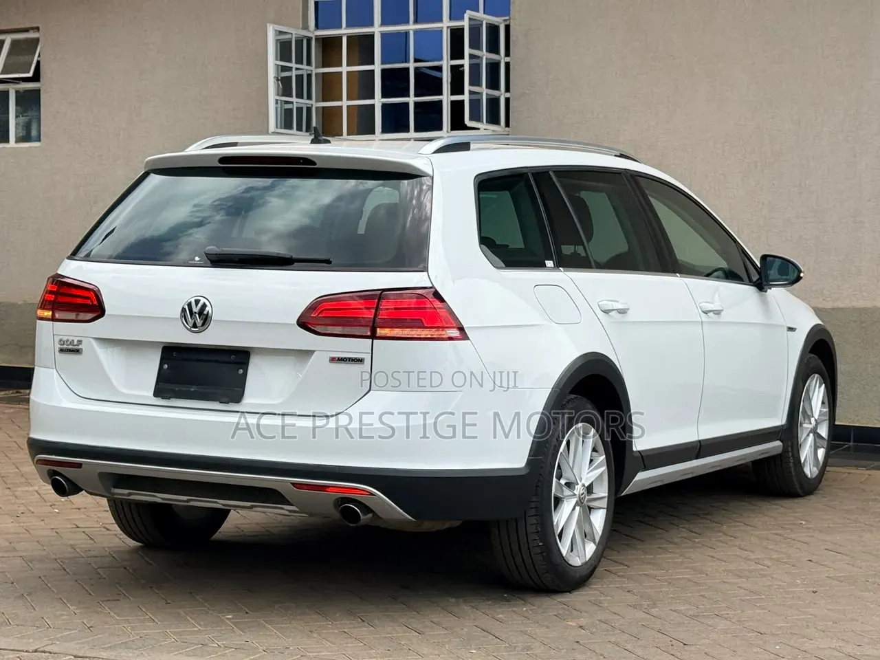 Volkswagen Golf 2019 White