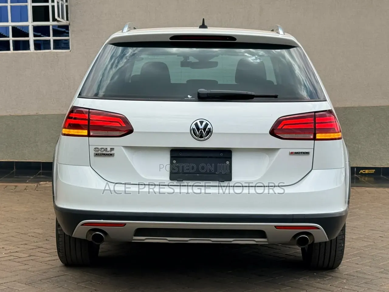Volkswagen Golf 2019 White