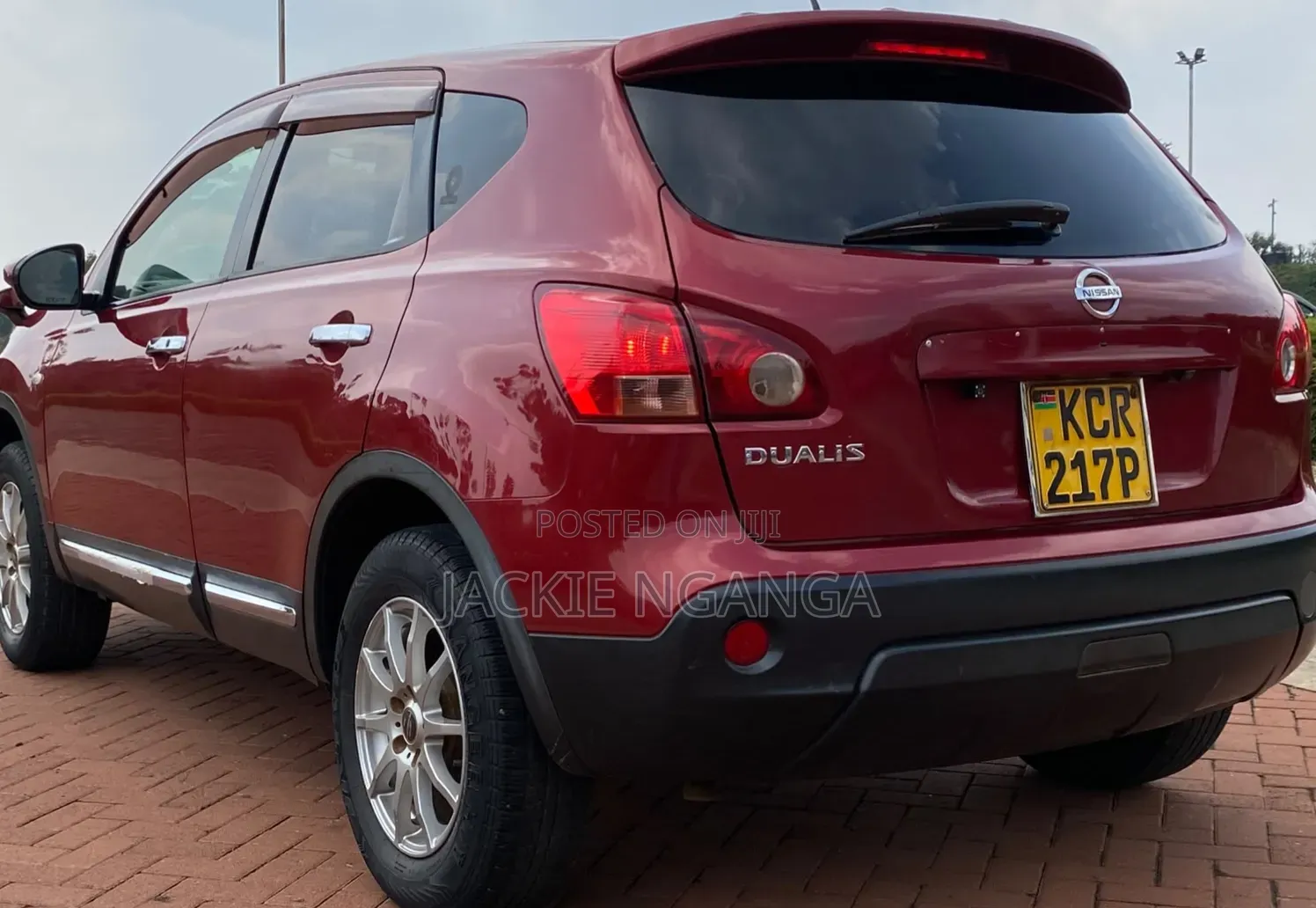 Nissan Dualis 2011 Red