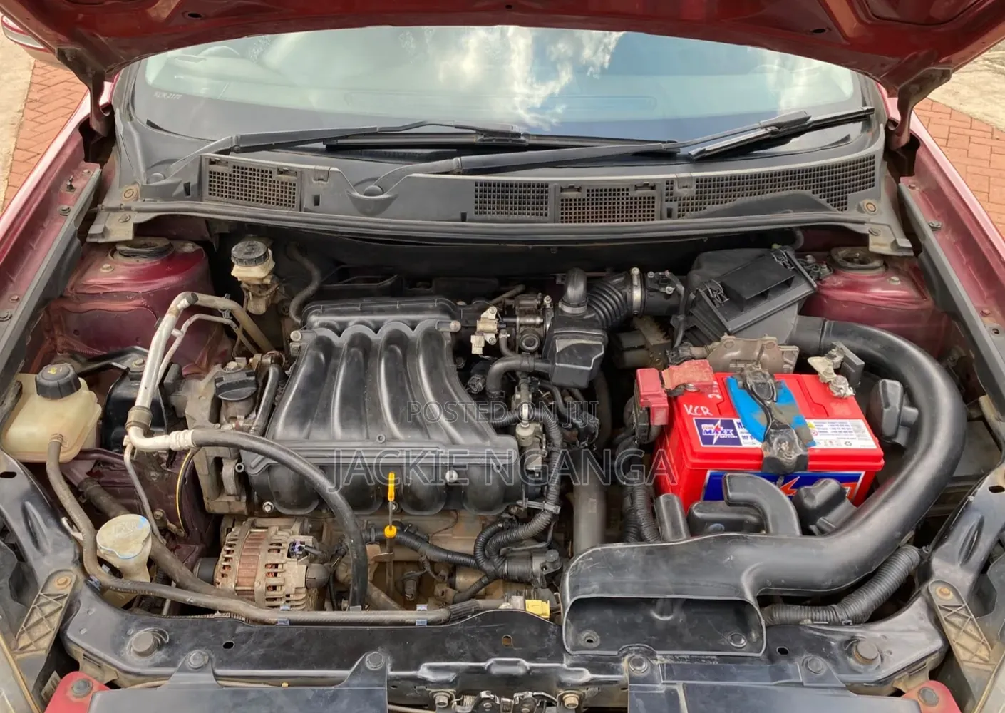 Nissan Dualis 2011 Red
