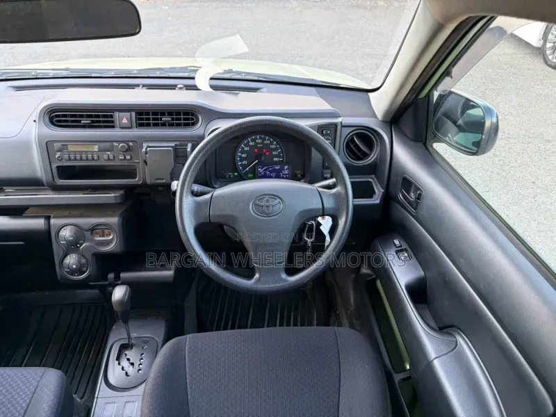Toyota Probox 2019 Green