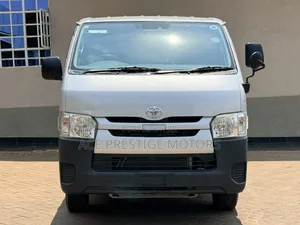 Toyota HiAce 2019 Silver