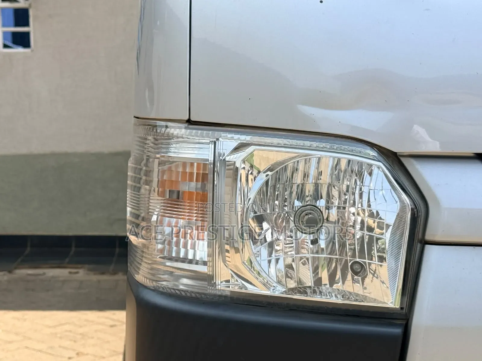 Toyota HiAce 2019 Silver