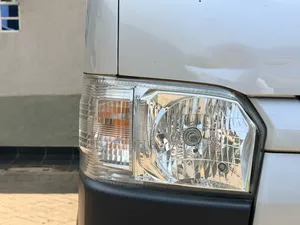 Toyota HiAce 2019 Silver