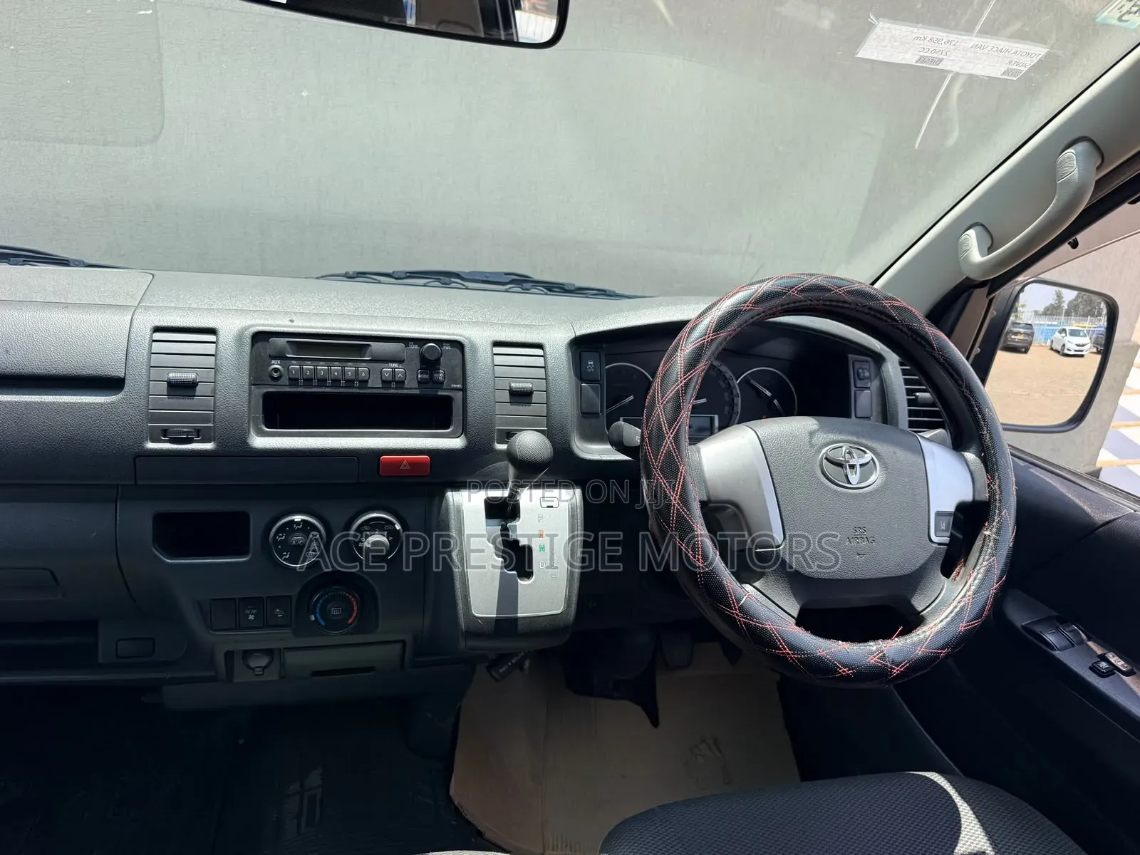 Toyota HiAce 2019 Silver