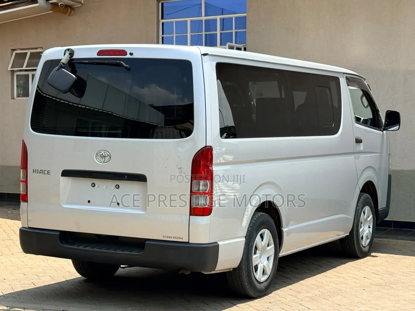 Toyota HiAce 2019 Silver