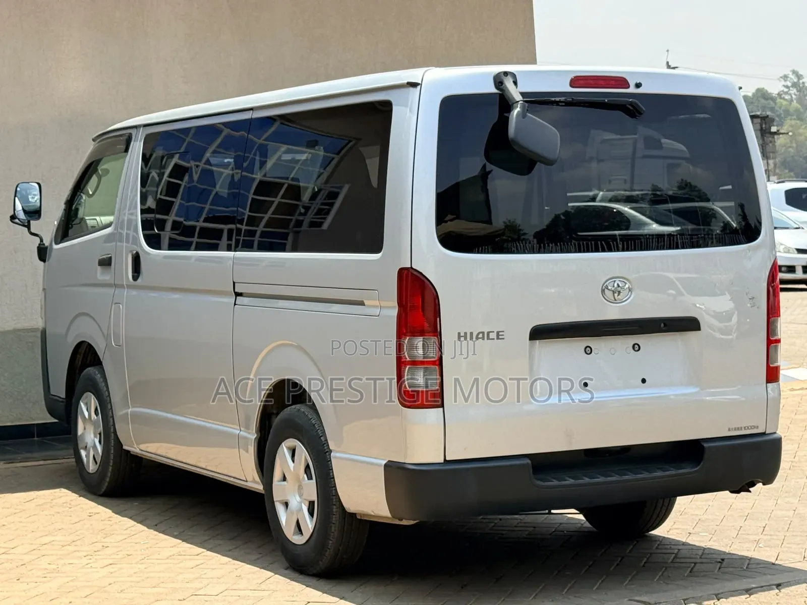 Toyota HiAce 2019 Silver